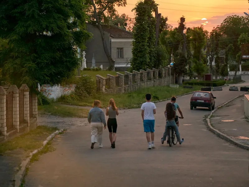 Before Air Conditioning, Americans Walked the Heat Away Every Night — and Urban Scientists Want to Know Why It Worked