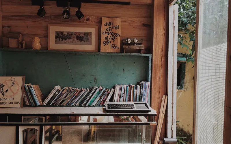 While You Wait for Your Socks to Dry, Someone Put a Library in the Laundromat