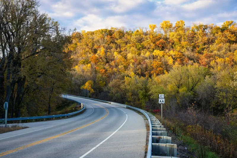 The Lost American Roads Built Just for Sunday Drives