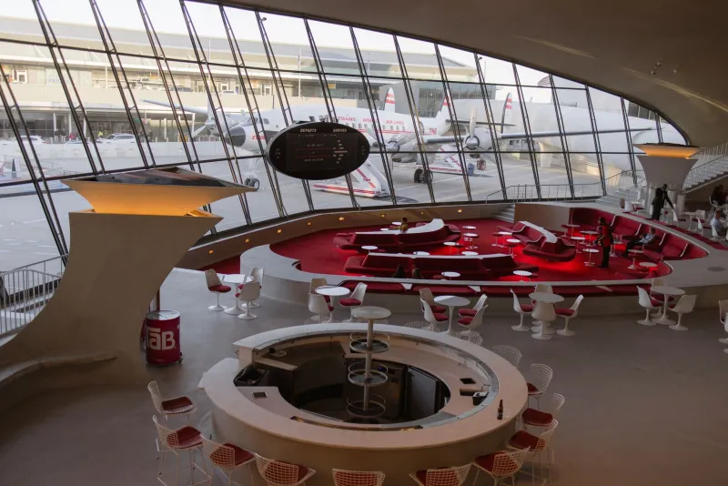 These Small American Airports Look Like 1958 Called and Nobody Picked Up — and You Can Still Fly Into Them